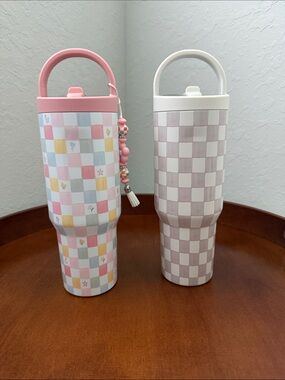 EUC and NWT Hydrojug Pastel checkers and Sandstone 32oz sport bundle